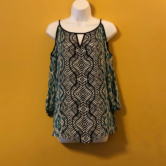 Apt. 9 Tops - Preloved Apt.9 Cold- Shoulder Top B23